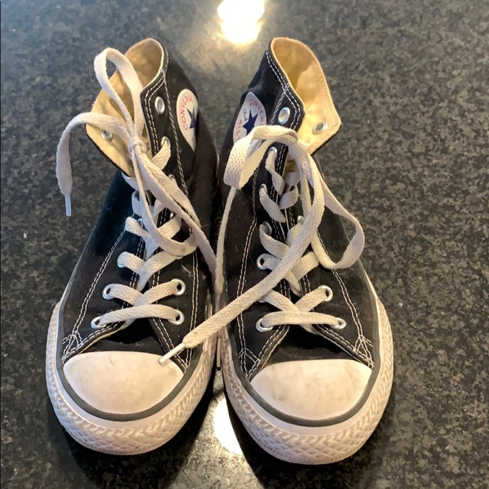 Classic Converse All-Stars (black, size 3)